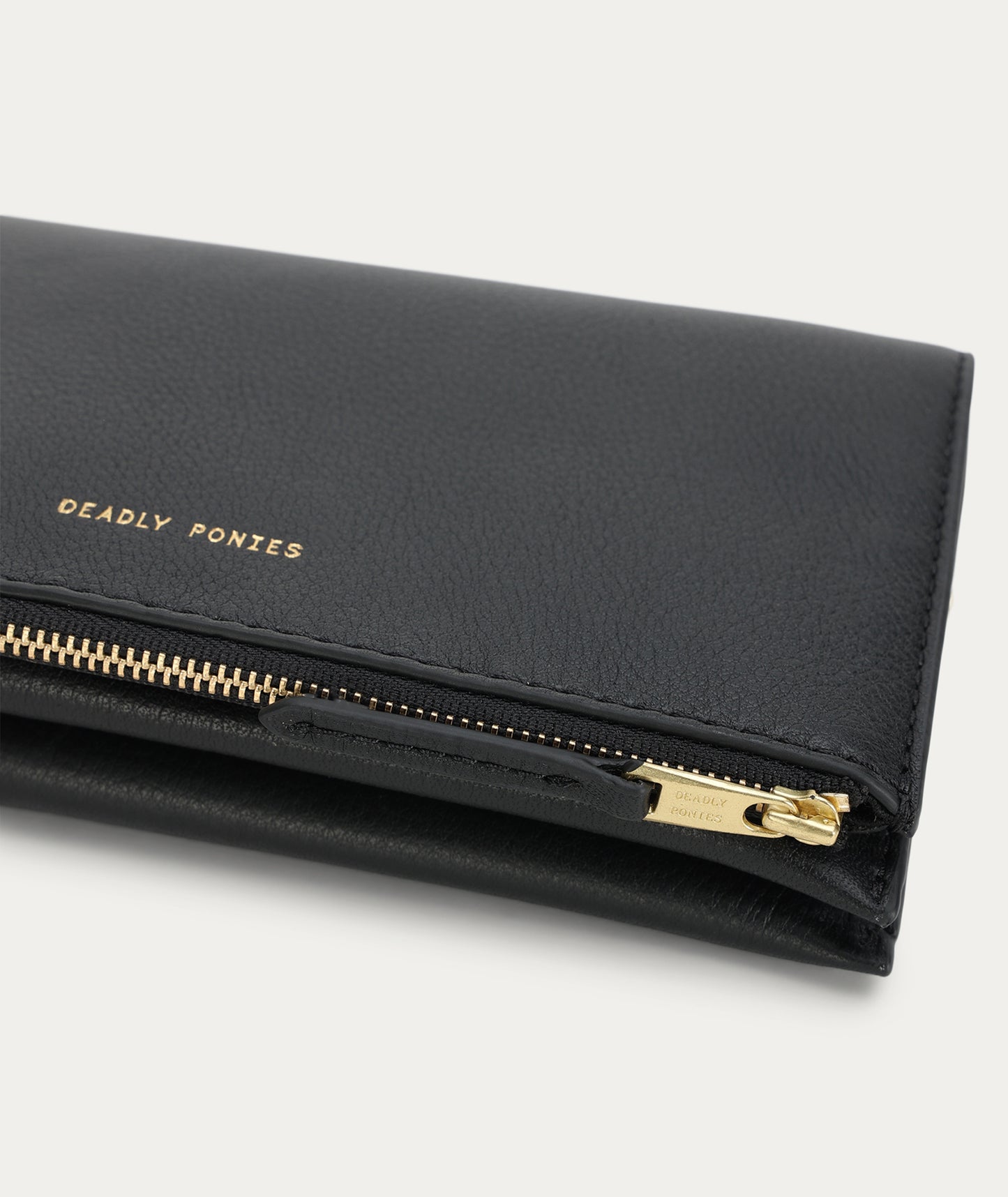 Mr Komodo Mini Black