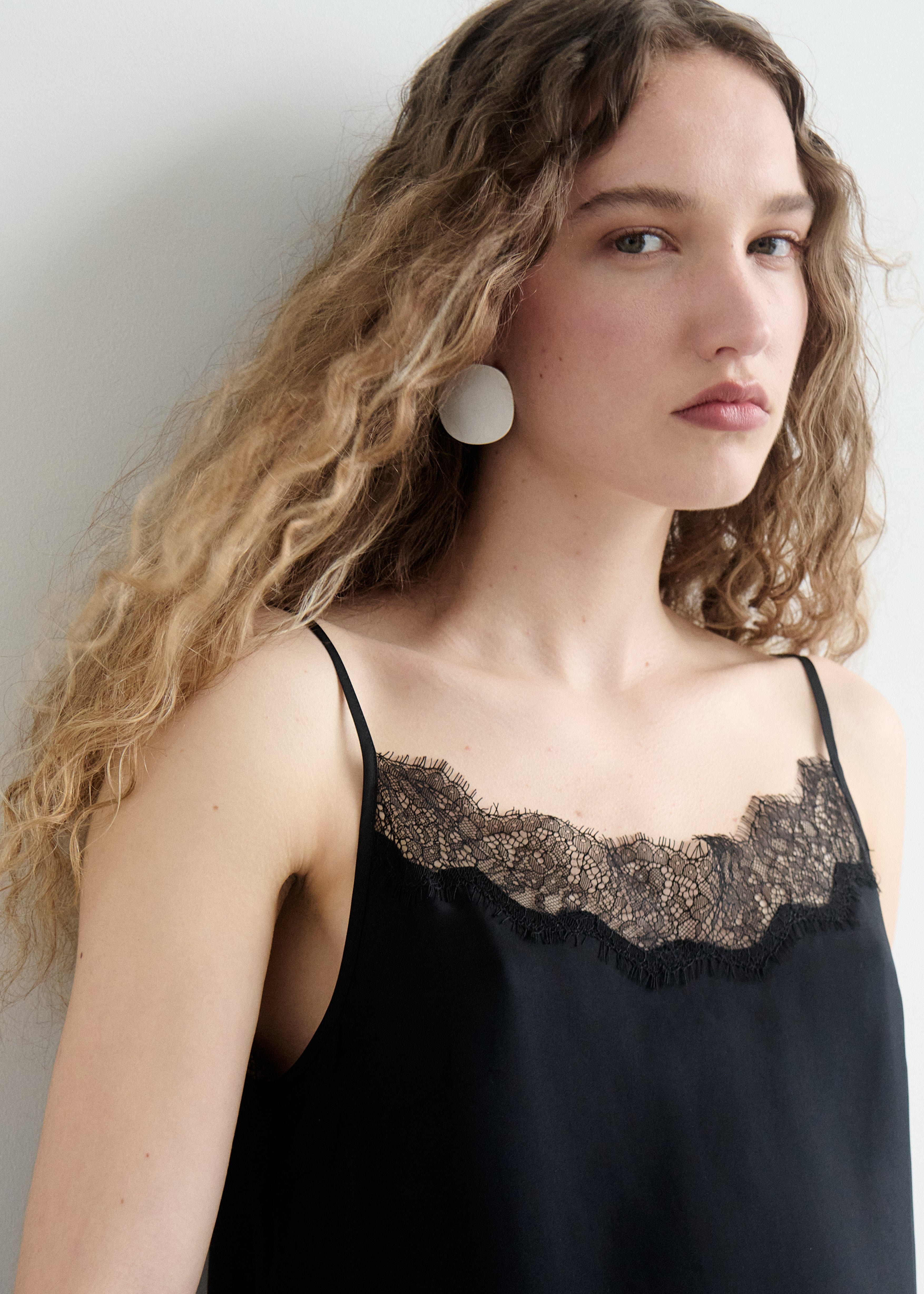 Novel Cami