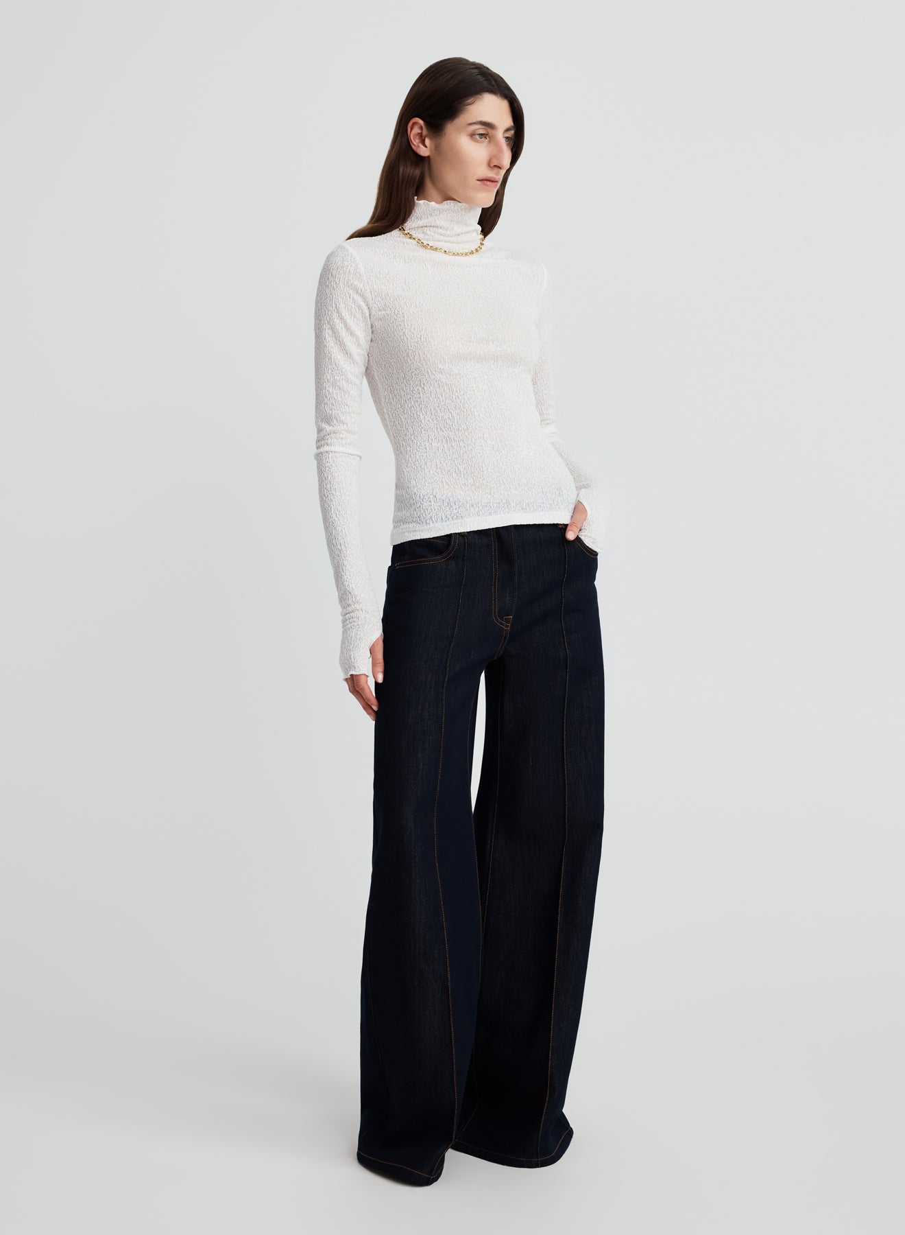 Ezra Top White