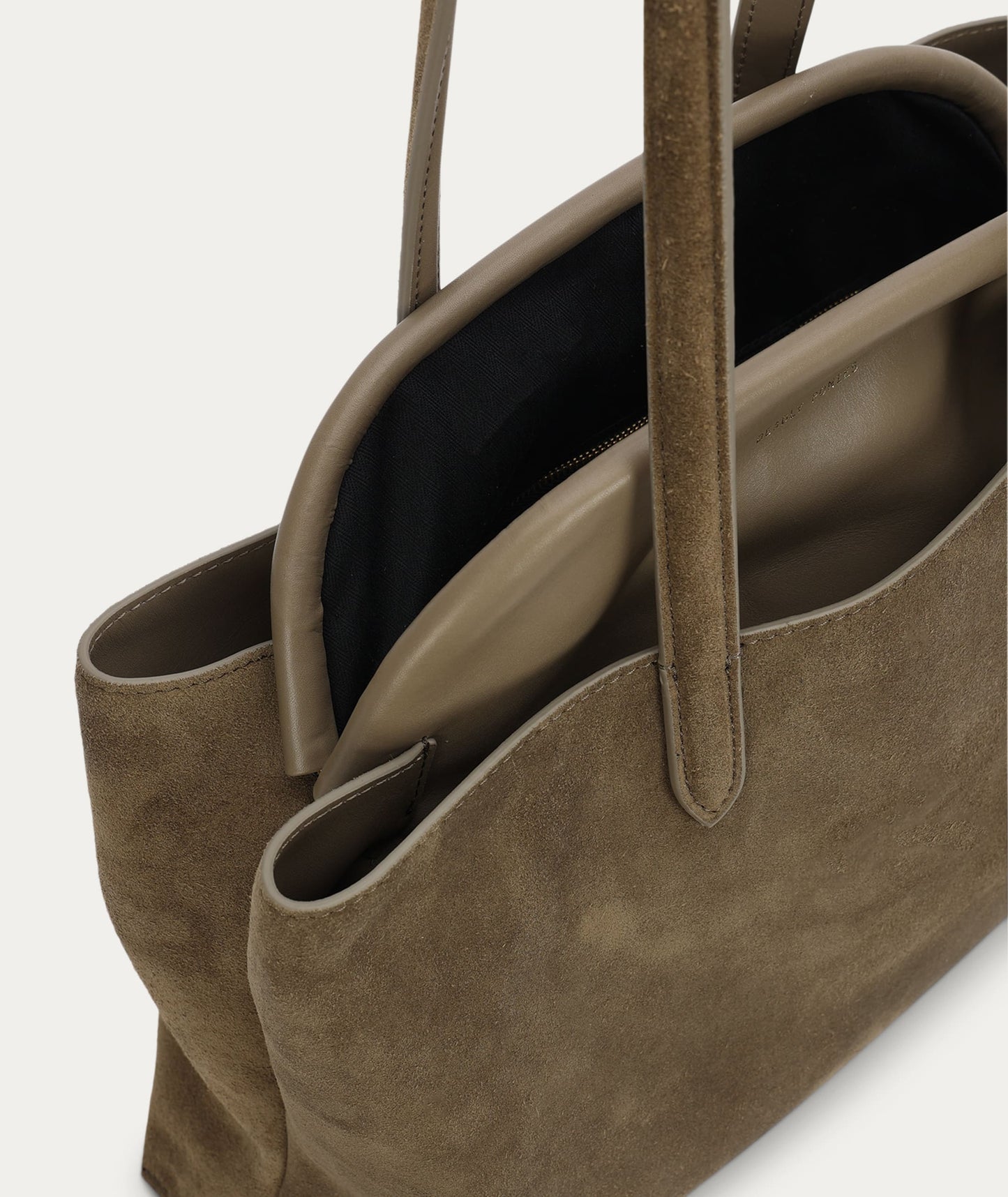 Mr Vault Tote Dune Suede