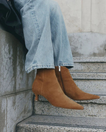 Obsidian Boot Saffron Suede