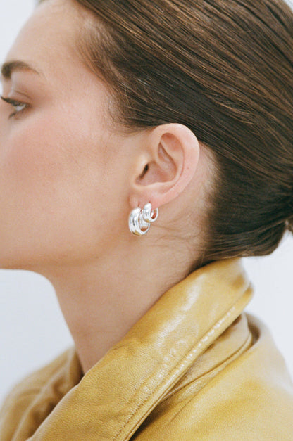 Petite Thick Huggies 18mm Silver