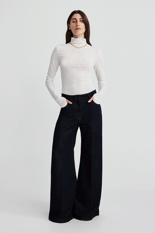 Ezra Top White
