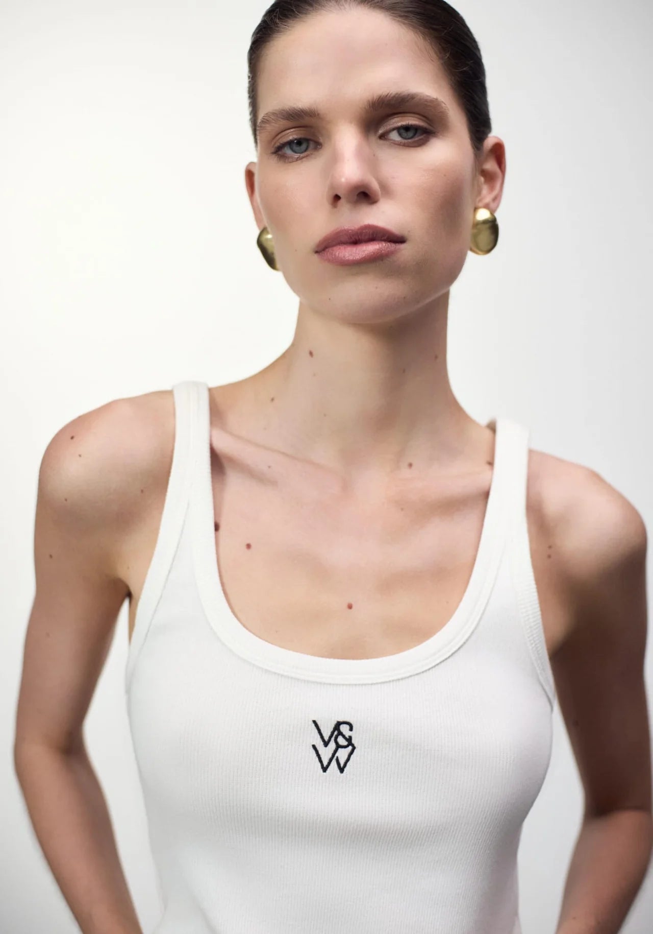 V&W Tank Ivory