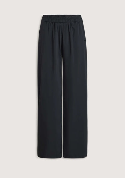 Pilot Active Pant Black