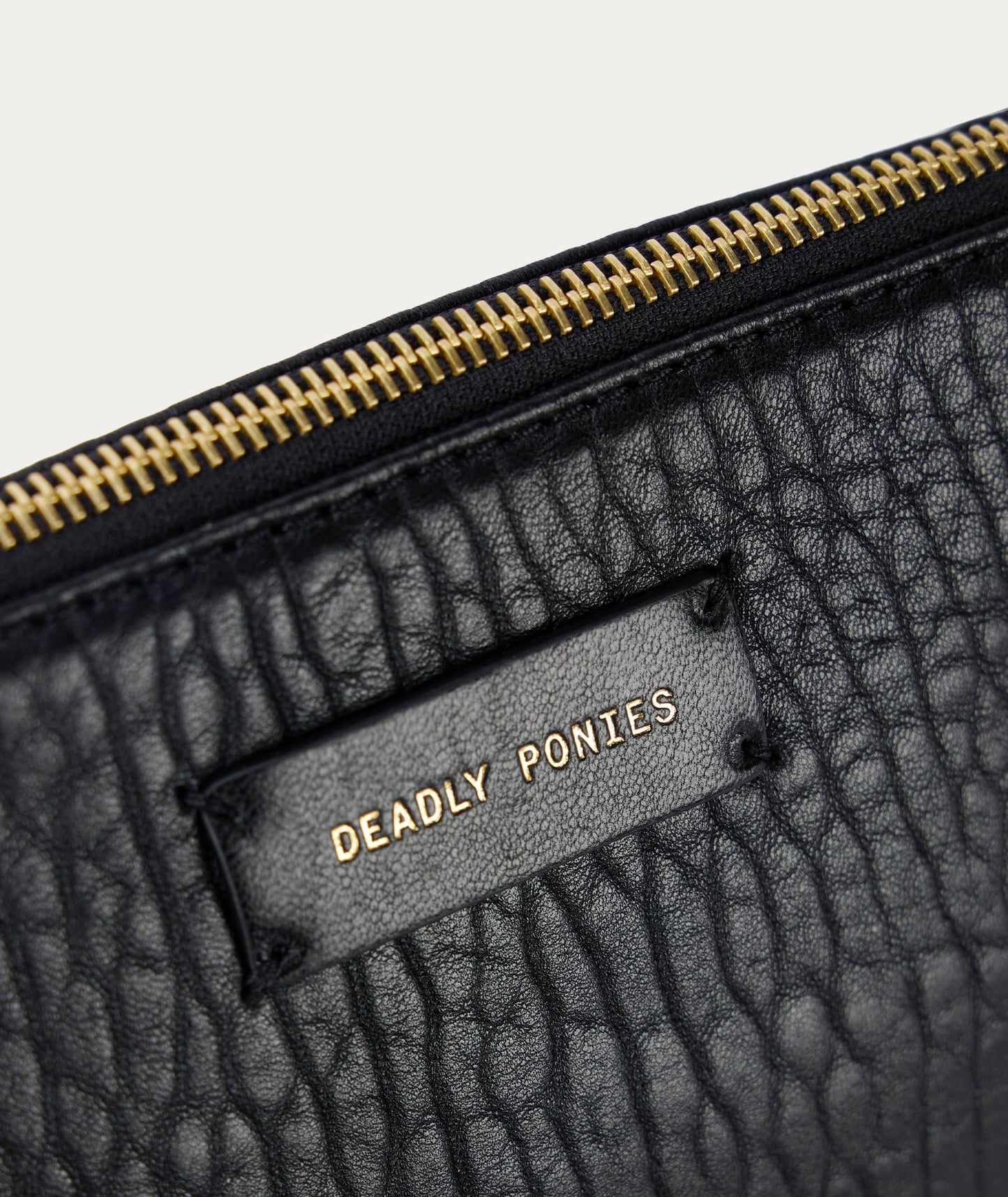 Mr Gator Black Bulle/Brass