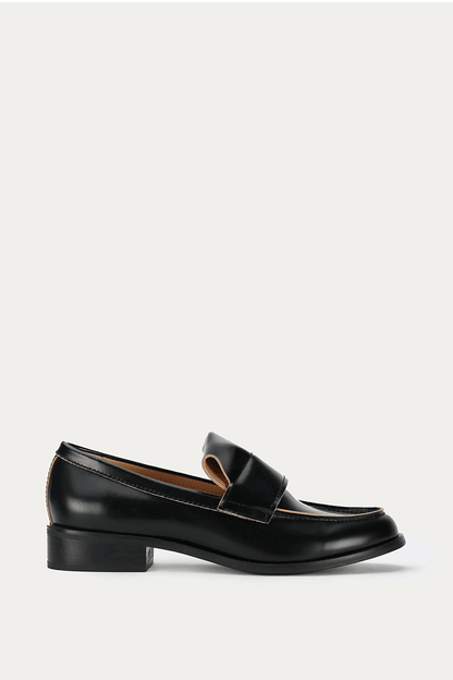 Cheval Loafer